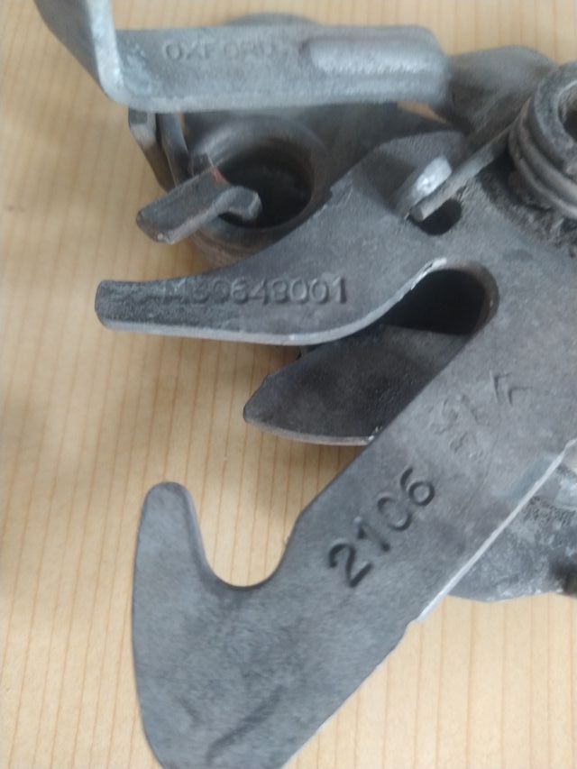 Cerradura Capó Citroën Berlingo 2.0 HDI