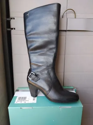 Botas altas de piel Clarks talla 38. Gorotex