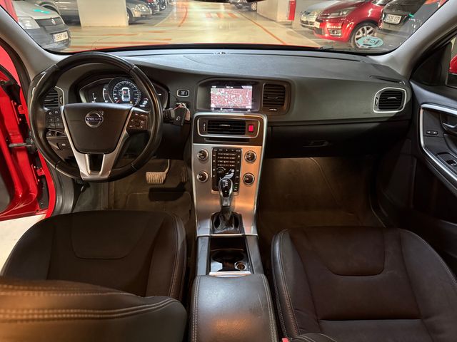 VOLVO S60 2.0 D3 Momentum Auto