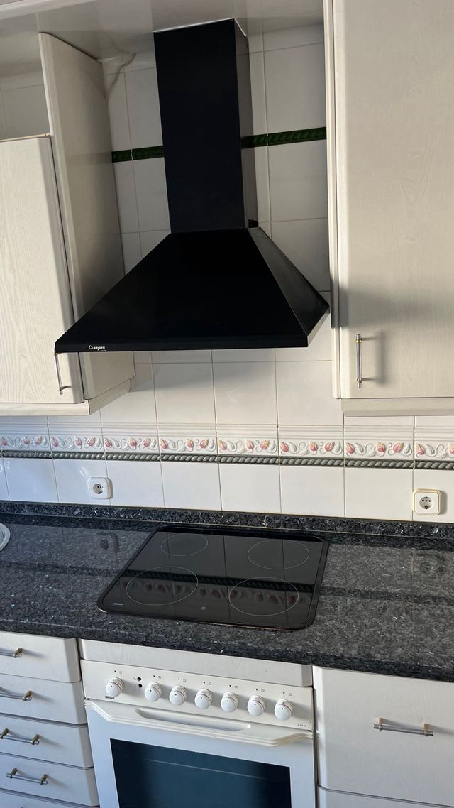 Cocina completa con electrodomésticos