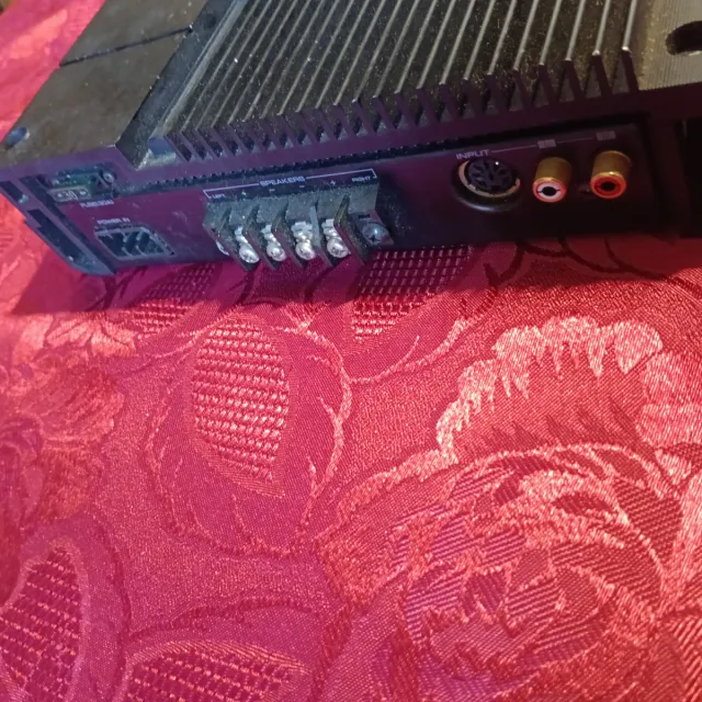 Amplificatore Kenwood KAC-820