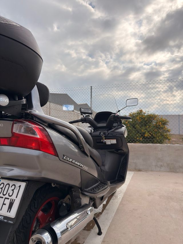 Suzuki Burgman 250
