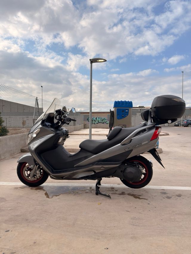 Suzuki Burgman 250