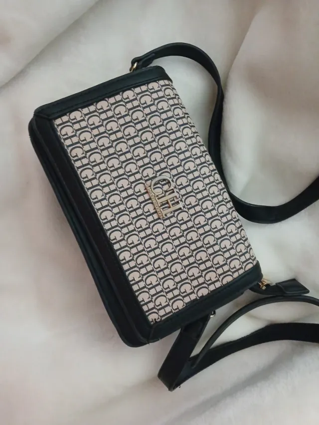 Bolso Carolina Herrera Beige y Negro