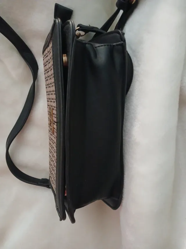 Bolso Carolina Herrera Beige y Negro