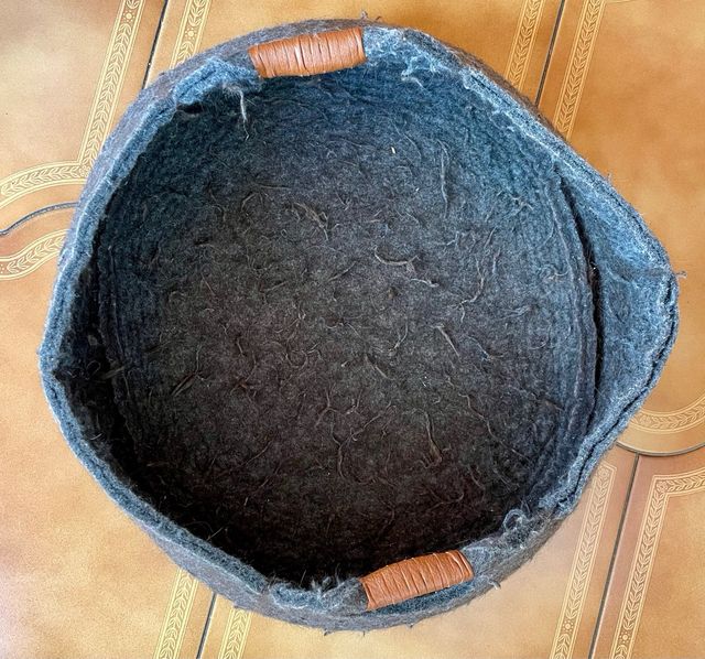 Cama para gato casi nueva