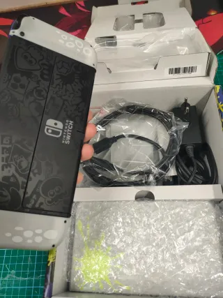 *Nuovo* Nintendo Switch OLED Splatoon Edition