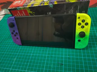 *Nuovo* Nintendo Switch OLED Splatoon Edition