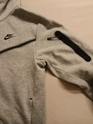 Sudadera Nike Tech Fleece Hombre Gris.