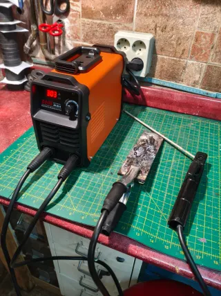 Soldador IGBT 300A NUEVO