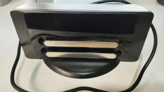 Robot Neato Botvac D7 para reparar.