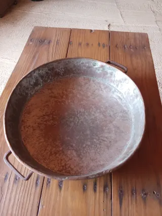 Cacerola de cobre con asas