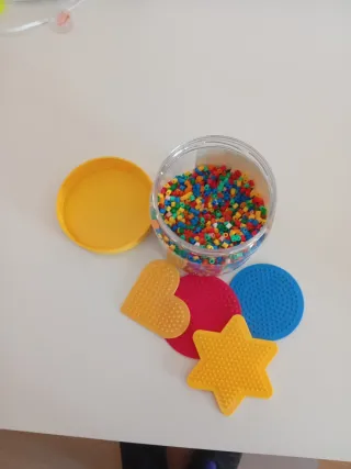 Cuentas para manualidades con plancha