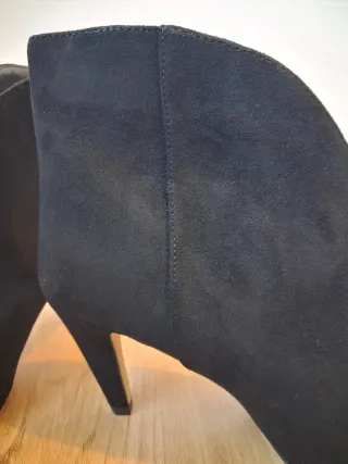 Stivaletti H&M scamosciati tacco