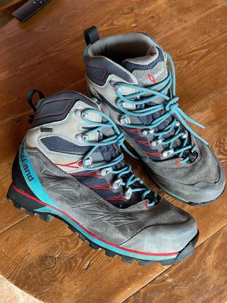 Botas de montaña Kayland mujer grises y turquesa