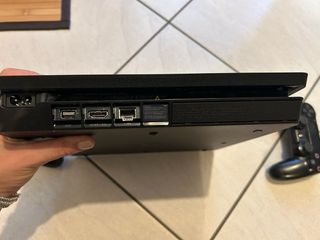 PlayStation 4 (PS4) Nera con giochi