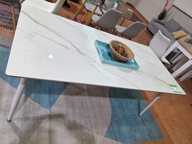 Mesa efecto mármol 180x90cm