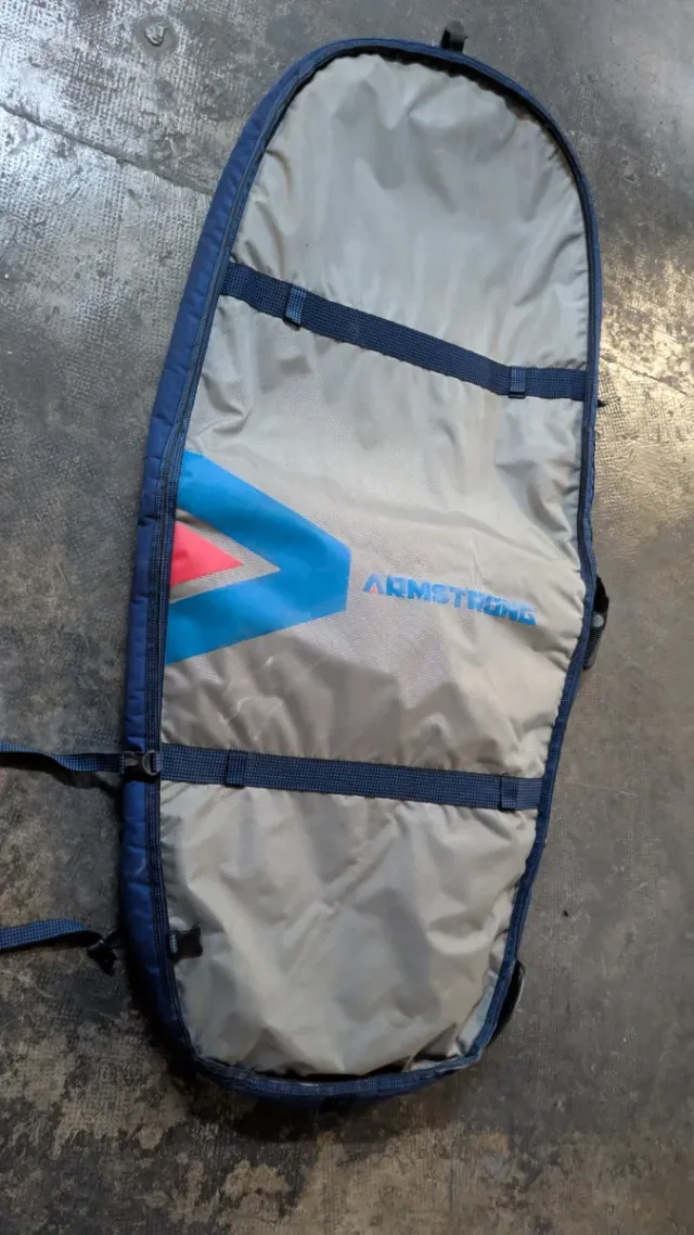 Tabla de wingfoil Armstrong de 75l
