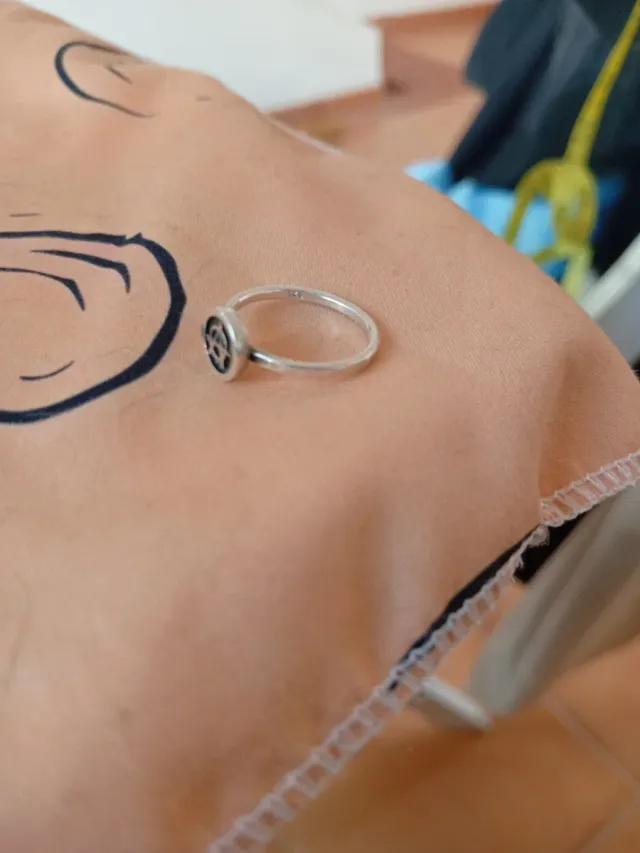 Anillo Anarquía plata ley martillada artesano