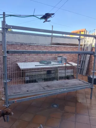 Andamio metálico para trabajos