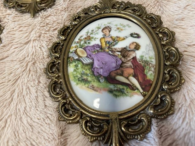 3 medallones porcelana París