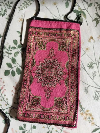 Precioso bolsito estilo indio con etiqueta, NUEVO.