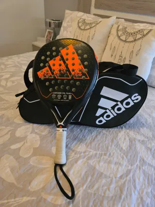 Pala de pádel Adidas + Paletero Adidas
