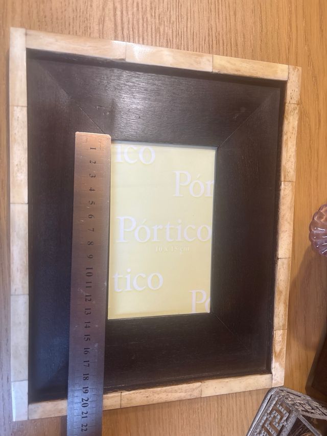 Marco de fotos piedra y madera