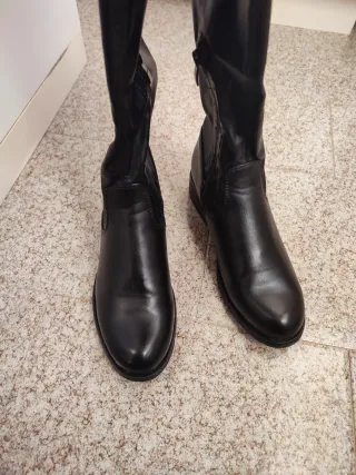 Stivali alti neri tacco basso Sublime