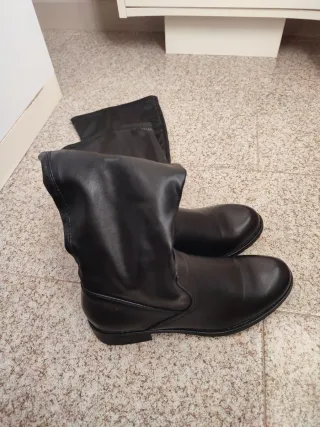 Stivali alti neri tacco basso Sublime