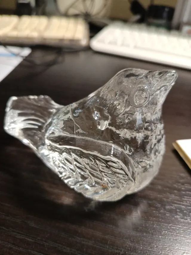 Pájaro de cristal Pukeberg