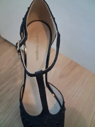 Scarpe tacco alto Laura Biagiotti nere