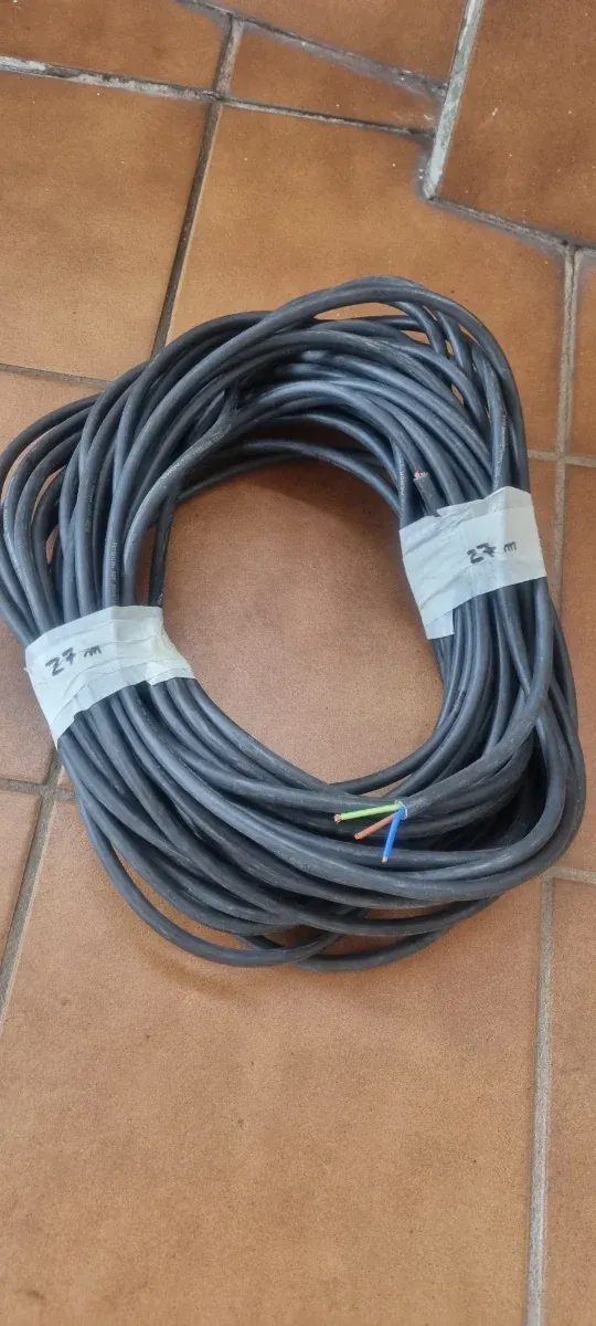 Cable eléctrico 27 m