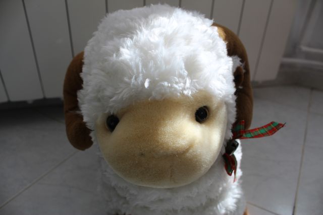 Peluche Oveja con Cascabel