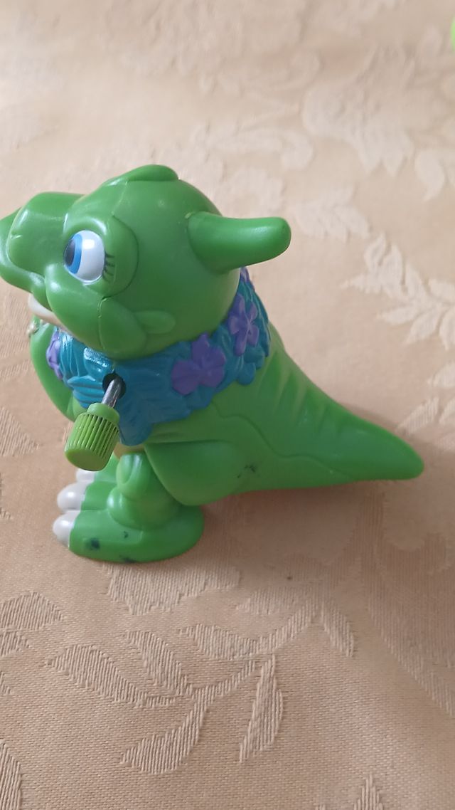 Muñecos dinosaurios Burger King 1998