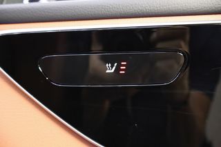 Mercedes-Benz Clase C 300e Estate 2022 etiqueta 0