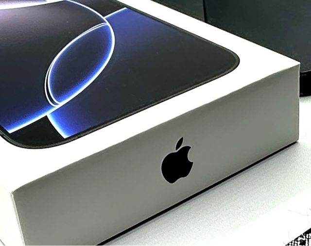 iPhone 16 Pro Max 256GB + 2 Fundas + Factura