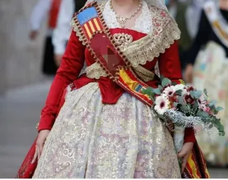 Traje de Fallera mayor Rojo