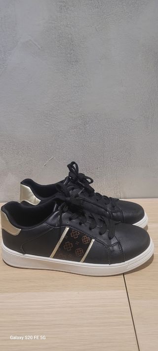 Scarpe Graceland nere con dettagli oro