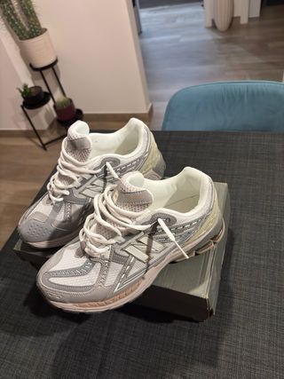 New Balance 1906R Grigio Bianco