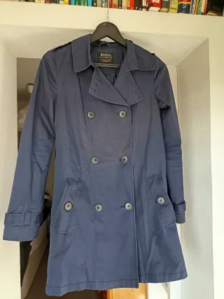 Gabardina azul Bershka