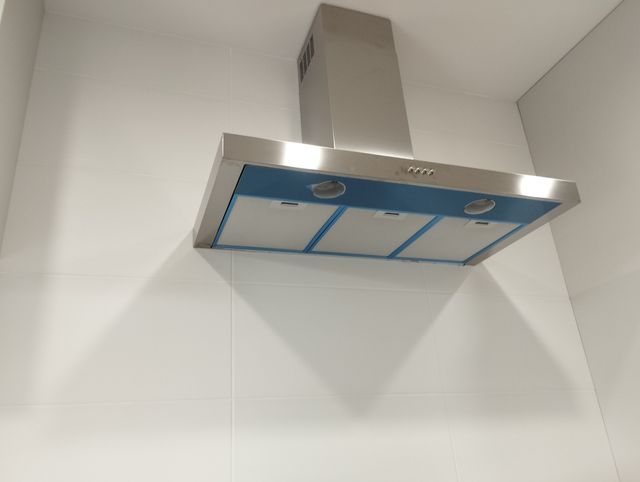 Campana extractora de cocina nueva