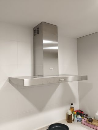 Campana extractora de cocina nueva