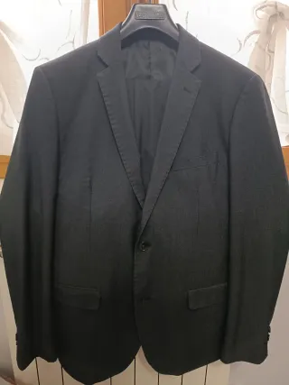 Completo uomo grigio