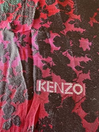 Foulard Kenzo floreale rosa e rosso