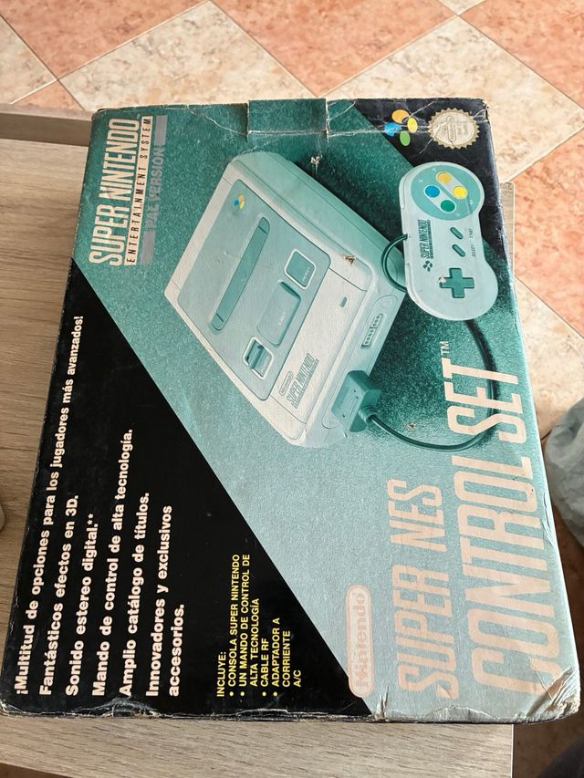 Custodia e supporto interno per Super Nintendo
