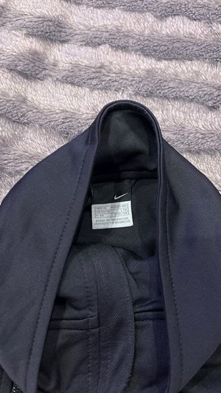 Chaqueta Nike Negra y Gris