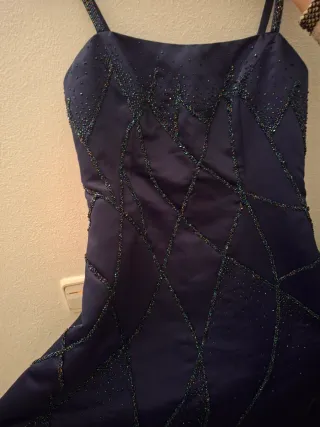 Vestido fiesta azul marino pedrería