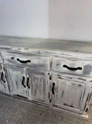 Aparador madera blanco desgastado