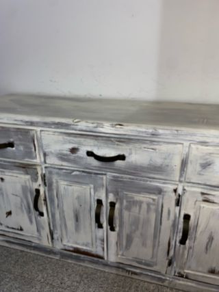 Aparador madera blanco desgastado